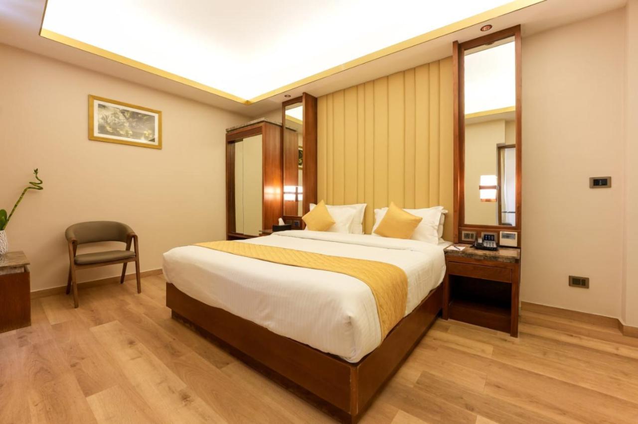 Kochi Marine Inn Hotel מראה חיצוני תמונה