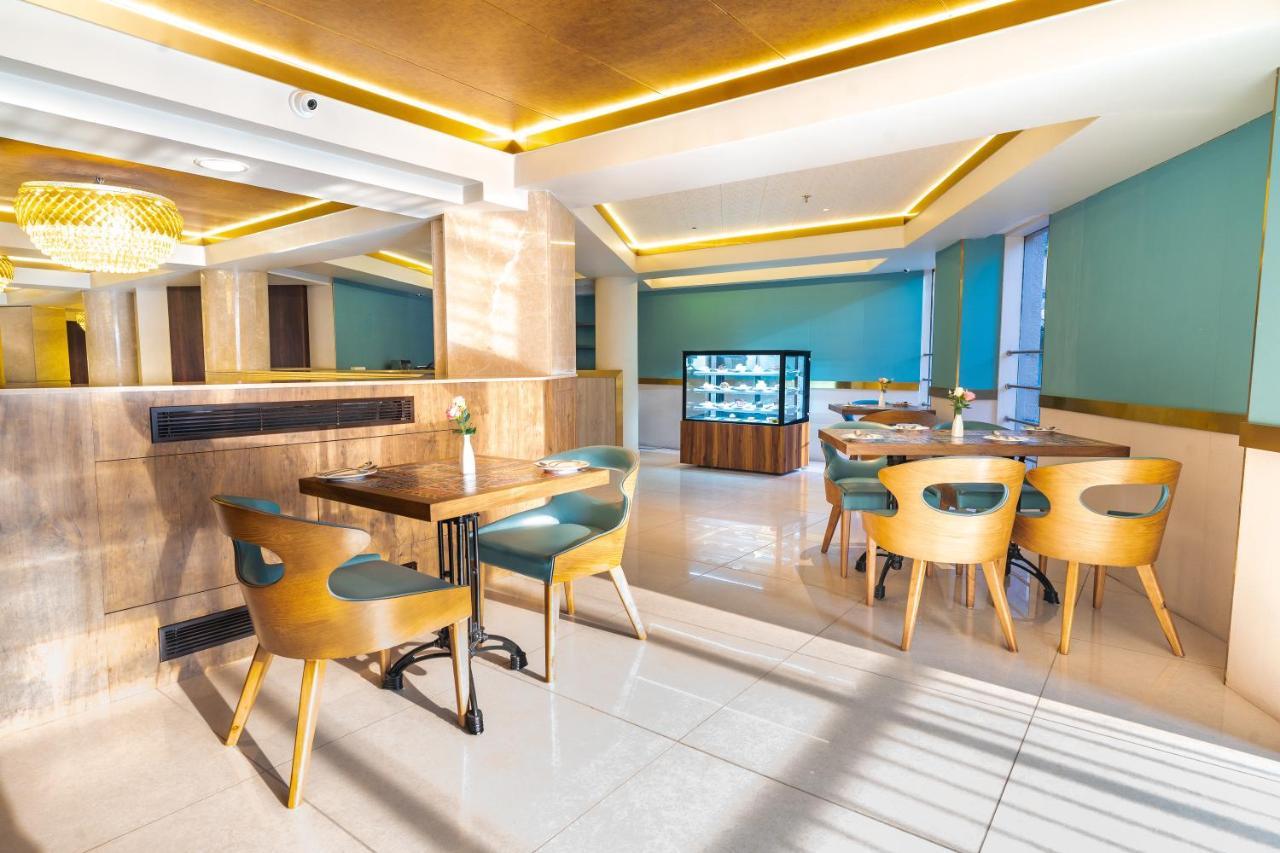 Kochi Marine Inn Hotel מראה חיצוני תמונה